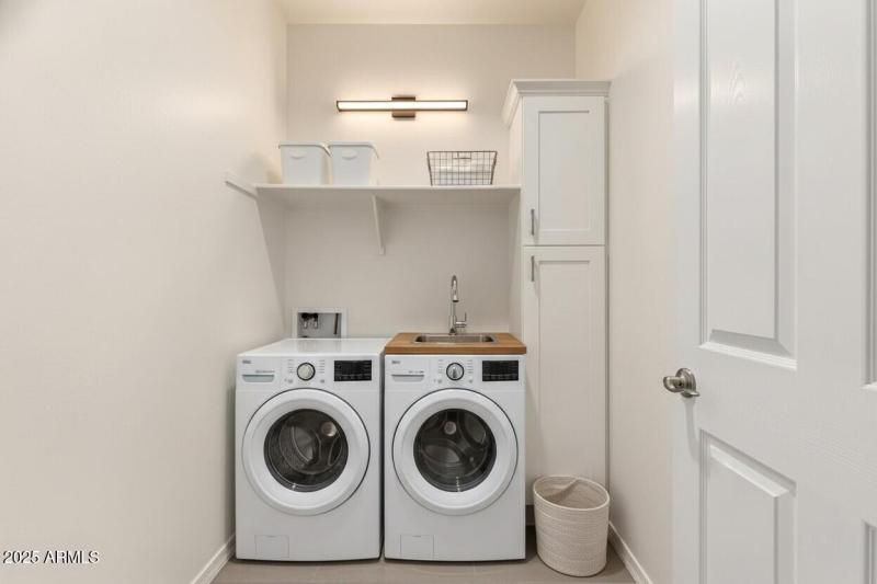 Laundry Room Virtual Staging