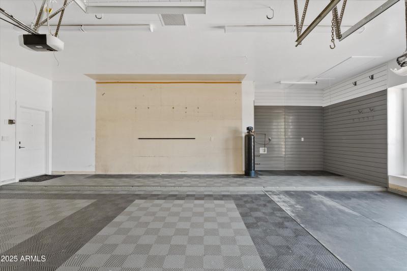Three Car Garage