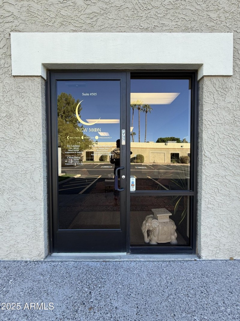 Suite 505 Entrance