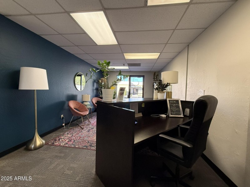 Suite 505 Reception