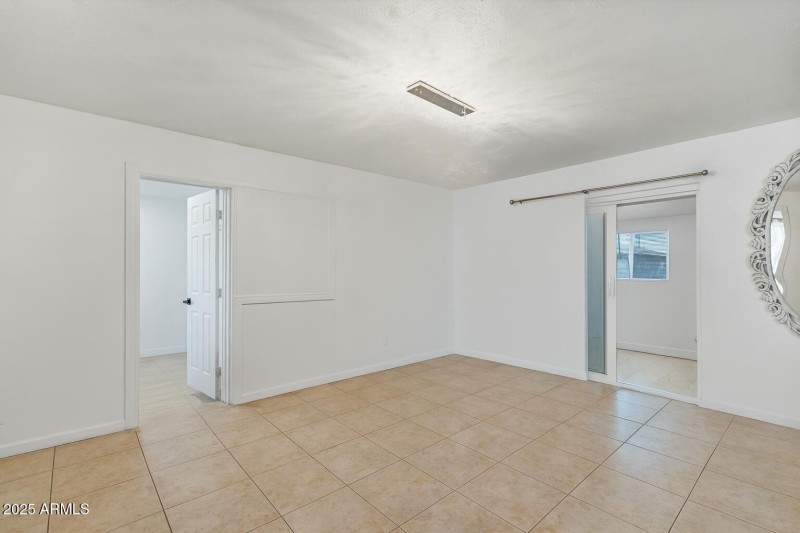 ChatGPT Image Oct 20, 2025, 10_41_58 PM