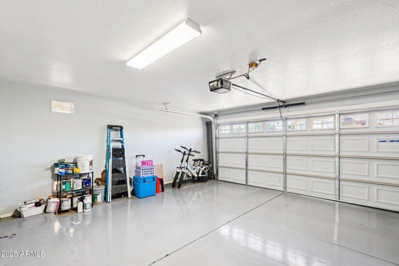 34-web-or-mls-W Sandra Ter-S2110-034