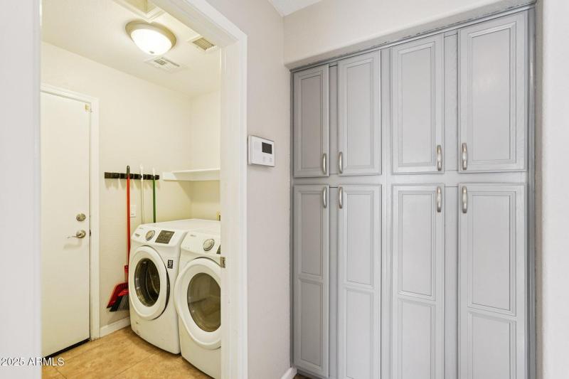28-web-or-mls-W Sandra Ter-S2110-028