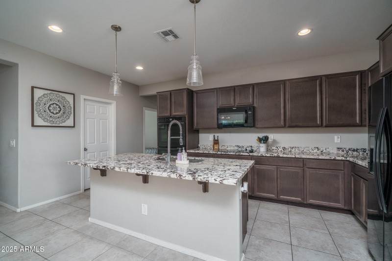 3) KITCHEN