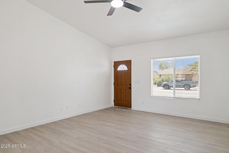 6-web-or-mls-5108-e-shomi-st