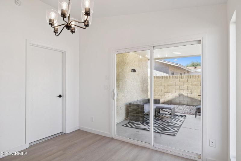 10-web-or-mls-5108-e-shomi-st