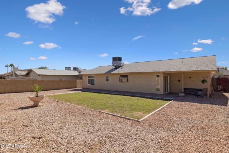 27-web-or-mls-5108-e-shomi-st