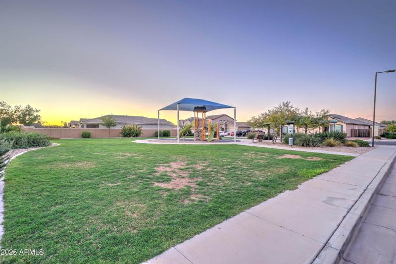 35587 N Donovan Dr-45