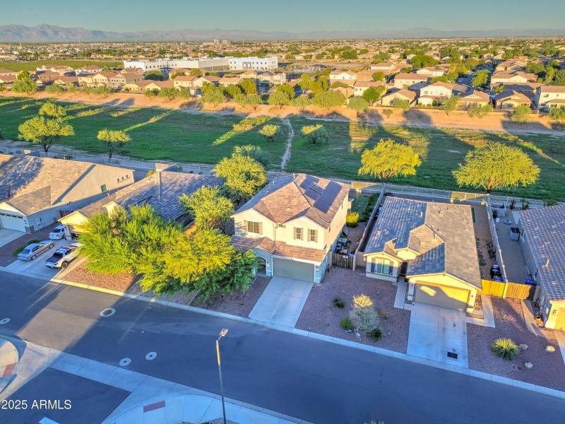 35587 N Donovan Dr-47