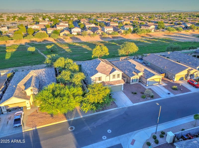 35587 N Donovan Dr-48