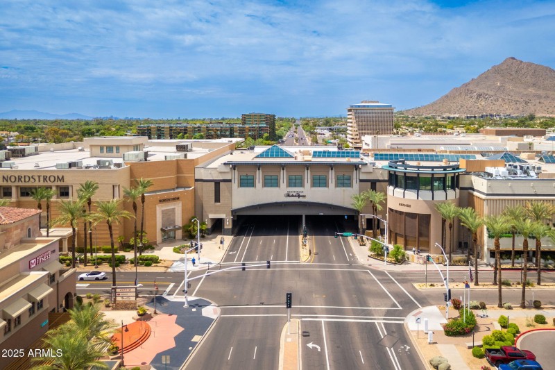 Scottsdale Fashion Square - 08