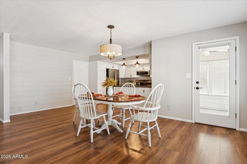 Dining/Kitchen