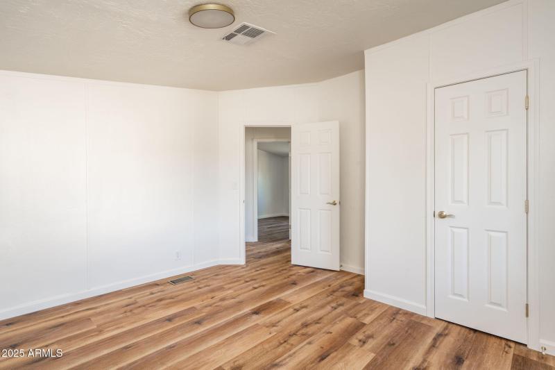2-web-or-mls-3278-e-ripple-rd