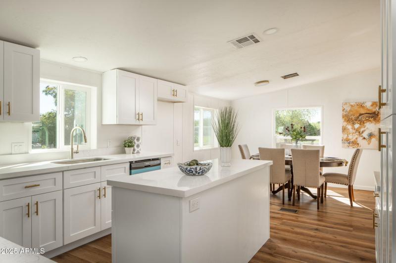 11-web-or-mls-3278-e-ripple-rd