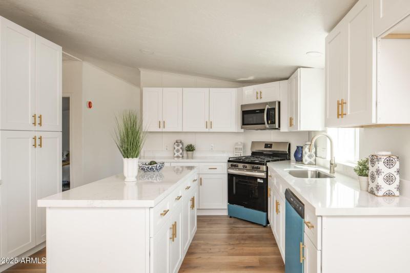12-web-or-mls-3278-e-ripple-rd