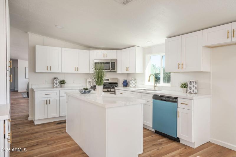 14-web-or-mls-3278-e-ripple-rd
