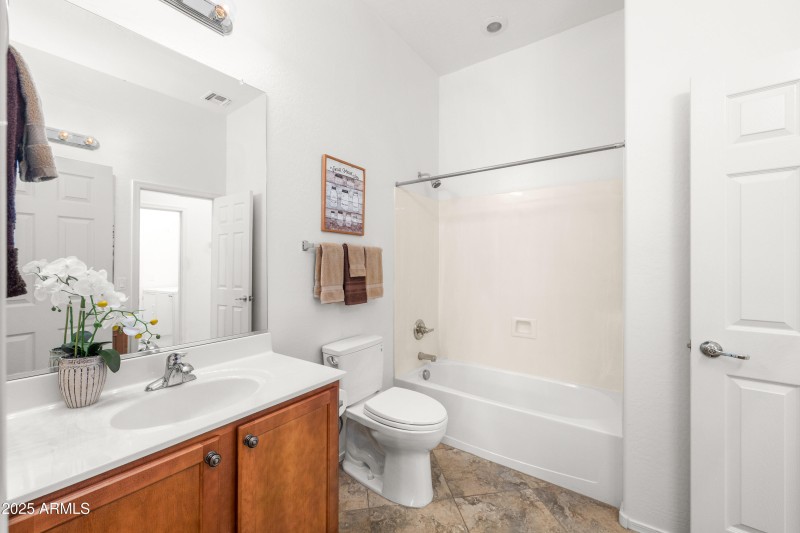 18115-E-Via-Jardin-39