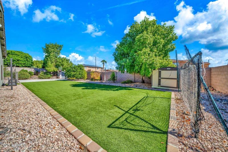 13204 W San Miguel Ave-44