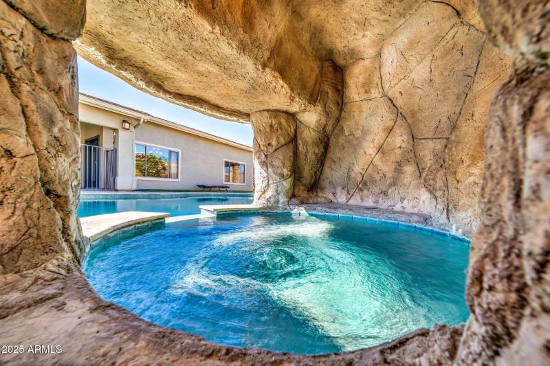 13204 W San Miguel Ave-57