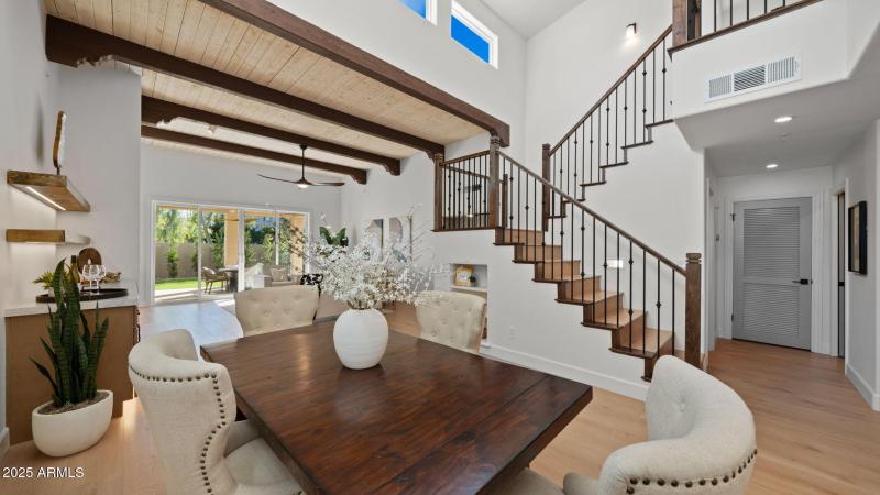 18-web-or-mls-Great Room3