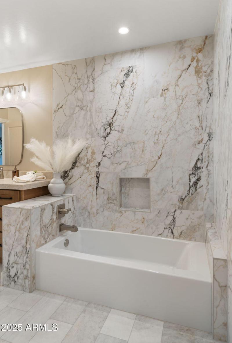 31-web-or-mls-Great Room17