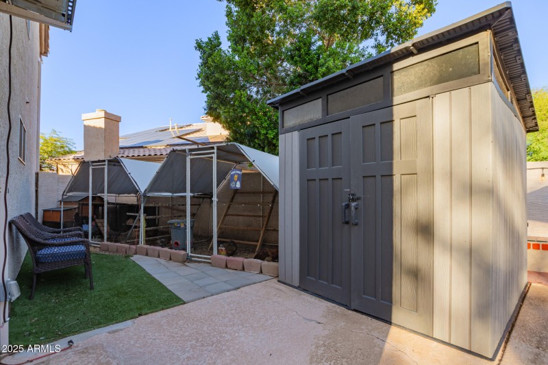 Chicken Coop & Storage Shed 8x8