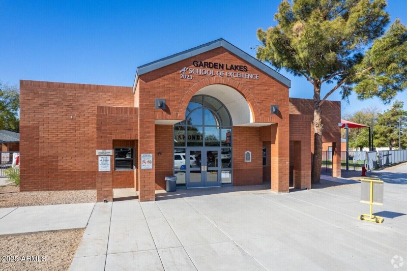 Garden Lakes Elementary School 2