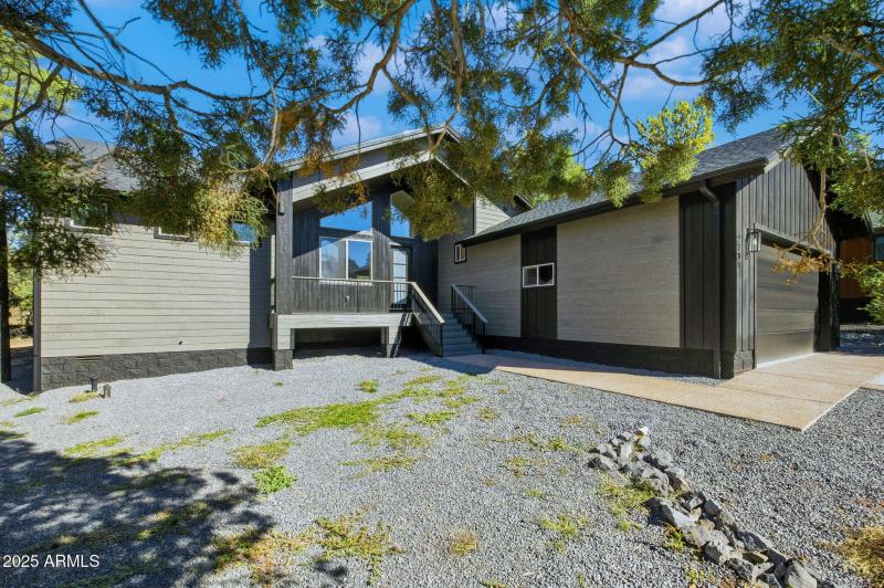 2701NEagleViewLp-ShowLowAZ-2