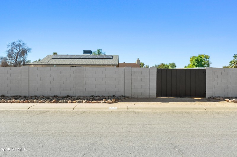 14034 N 48th Ave-4