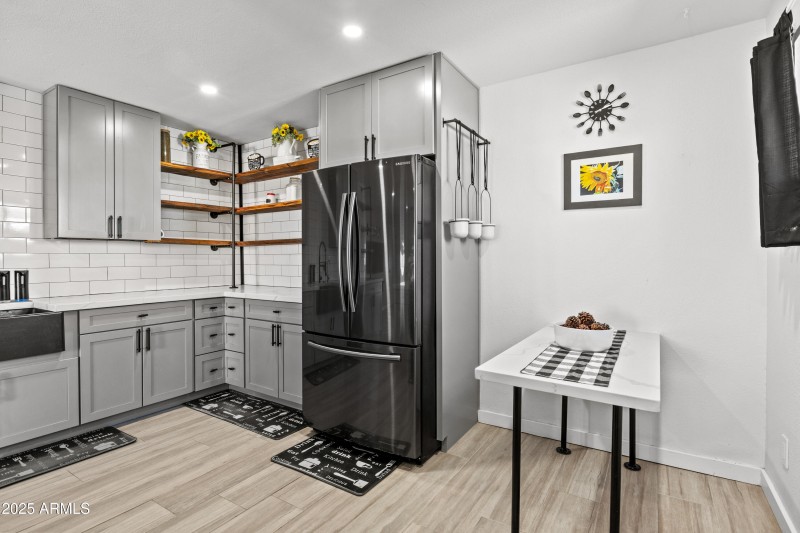 14034 N 48th Ave-17