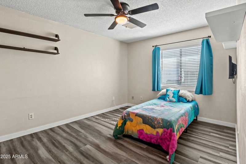 14034 N 48th Ave-20