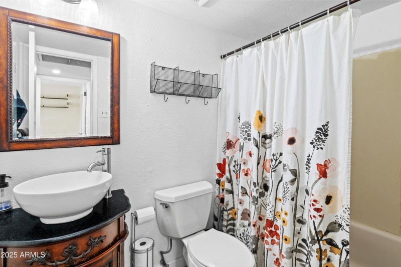 14034 N 48th Ave-22
