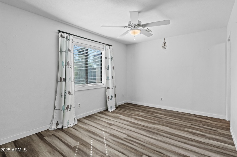14034 N 48th Ave-23