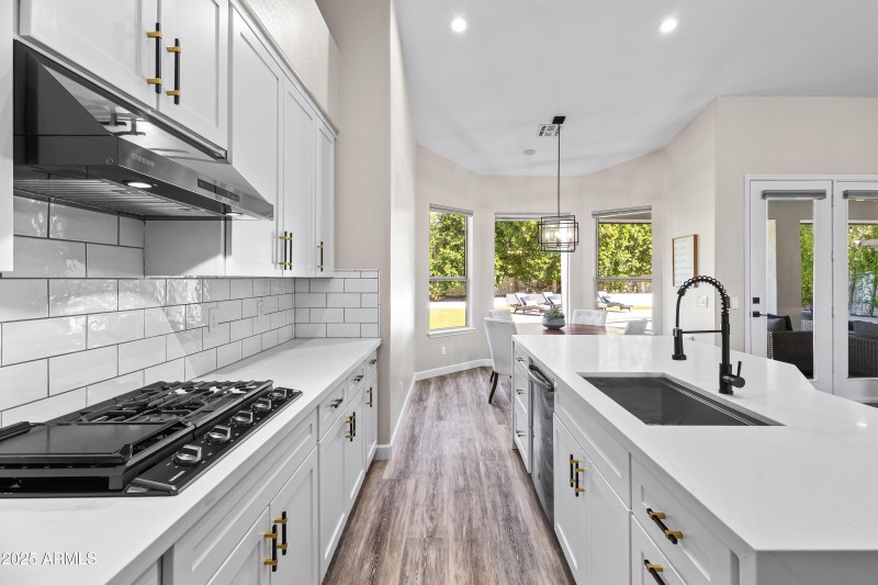 Kitchen (8)