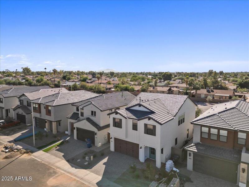 02-Aerial front of home