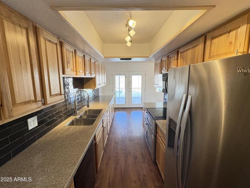 D870541B-9F3A-40FE-82A8-73D9ECED7C68