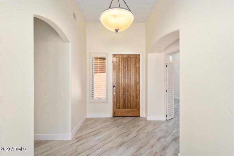 05-8432 E Diamond Rim Dr