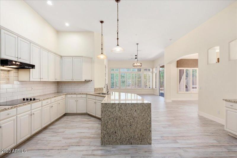 14-8432 E Diamond Rim Dr