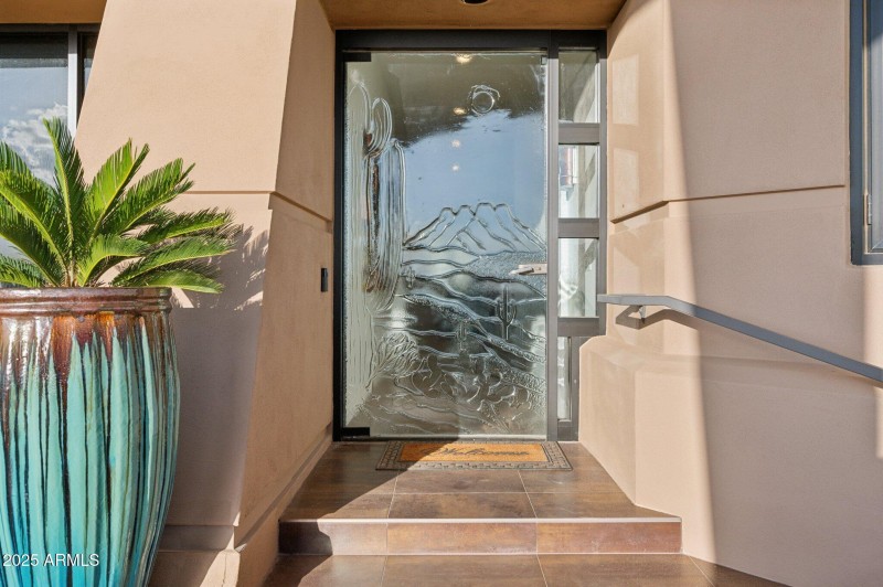 3-web-or-mls-41777-n-111th-pl