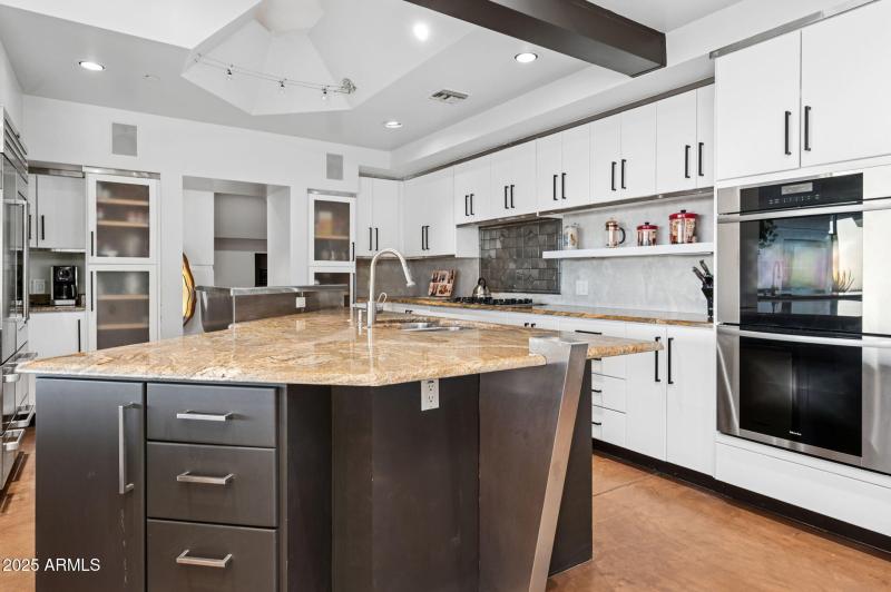 9-web-or-mls-41777-n-111th-pl