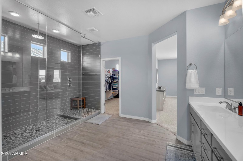 43-web-or-mls-Notting Hill-60