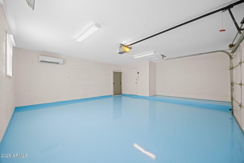 Oversized 2 Car Garage w/ Direct Entry