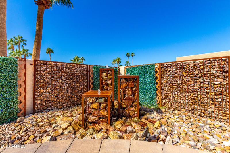 Lighted fountains