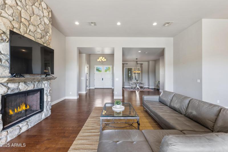 30805 N 138th St-14