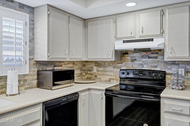 25236 S Mohawk Dr-21