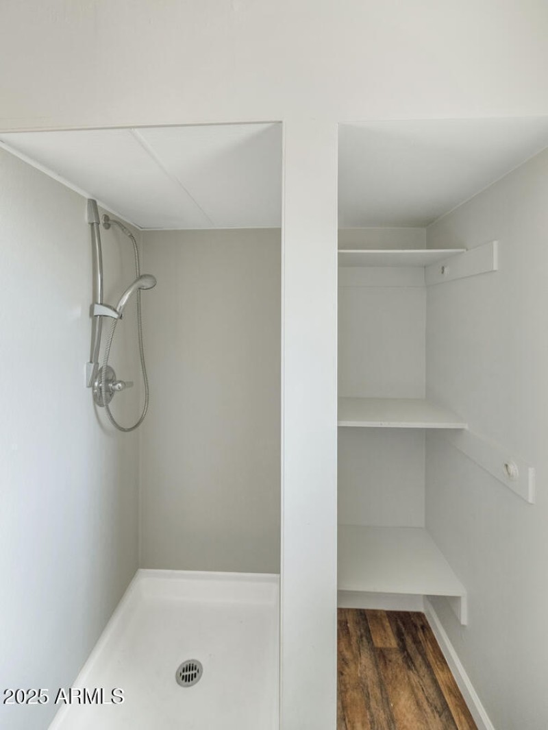 Copy of 316 E Vogel Ave-large-058-026-31