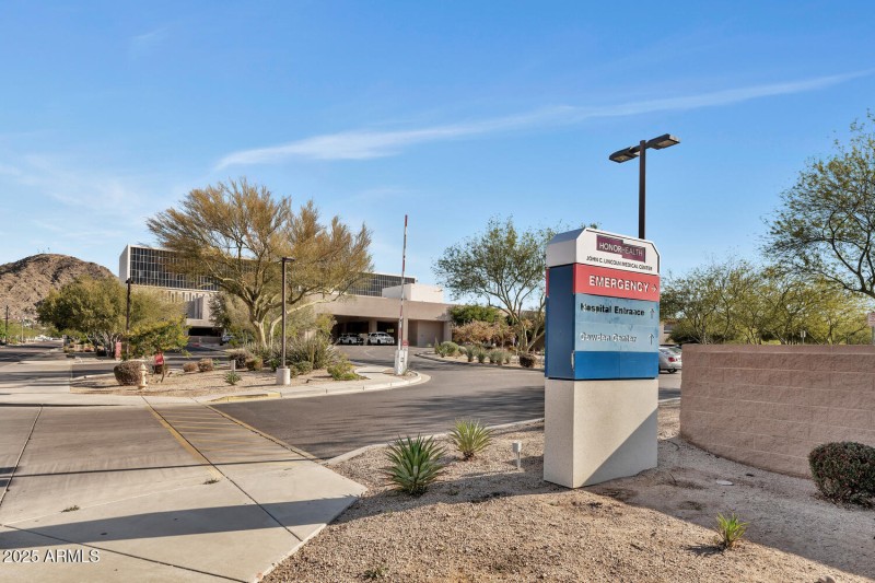 Copy of 316 E Vogel Ave-large-061-007-31