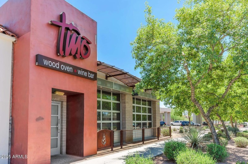 Copy of 316 E Vogel Ave-large-063-012-31