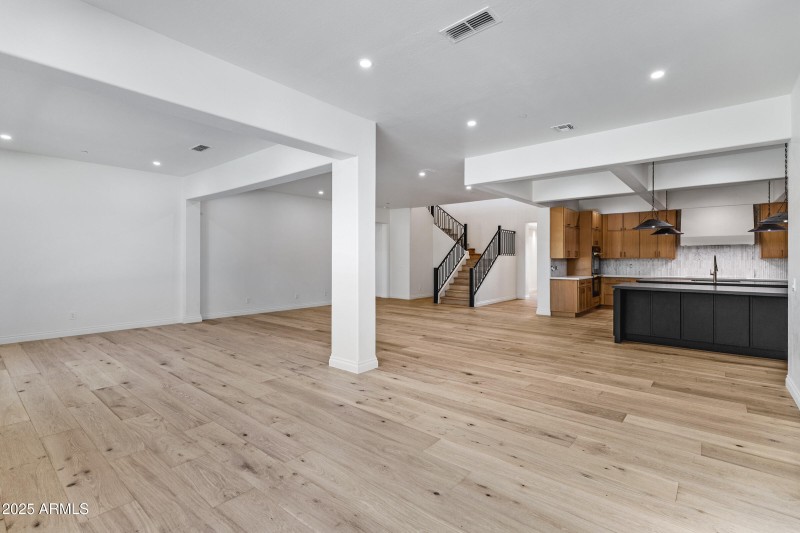 3126 E Wildhorse Ct-14