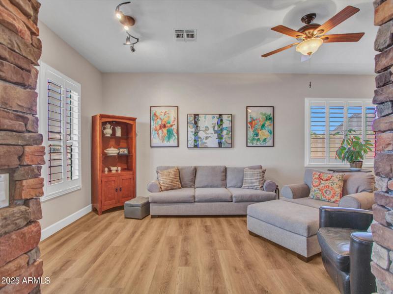 02-Living-Dining-room-(5)